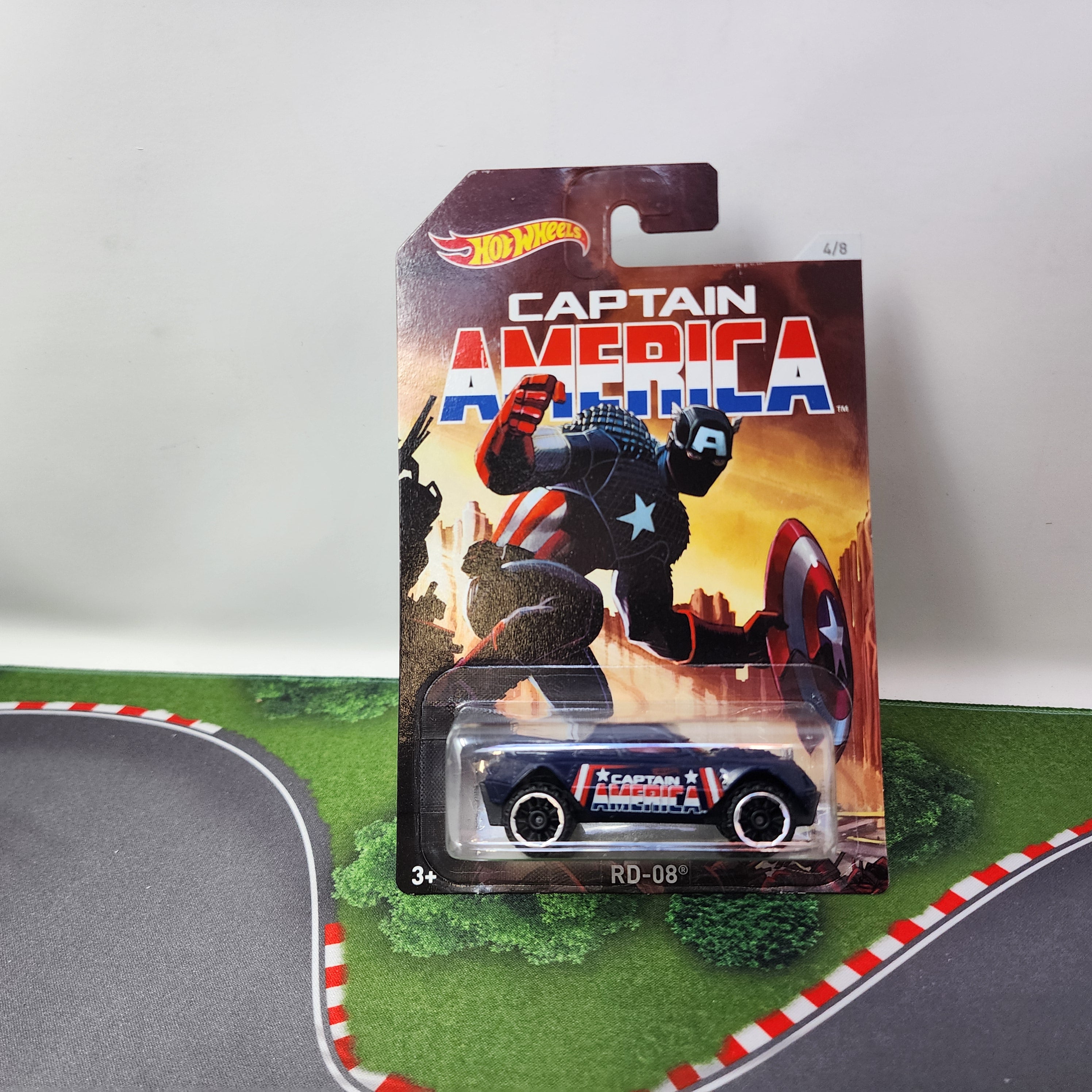 RD-08 * Hot Wheels Captain America