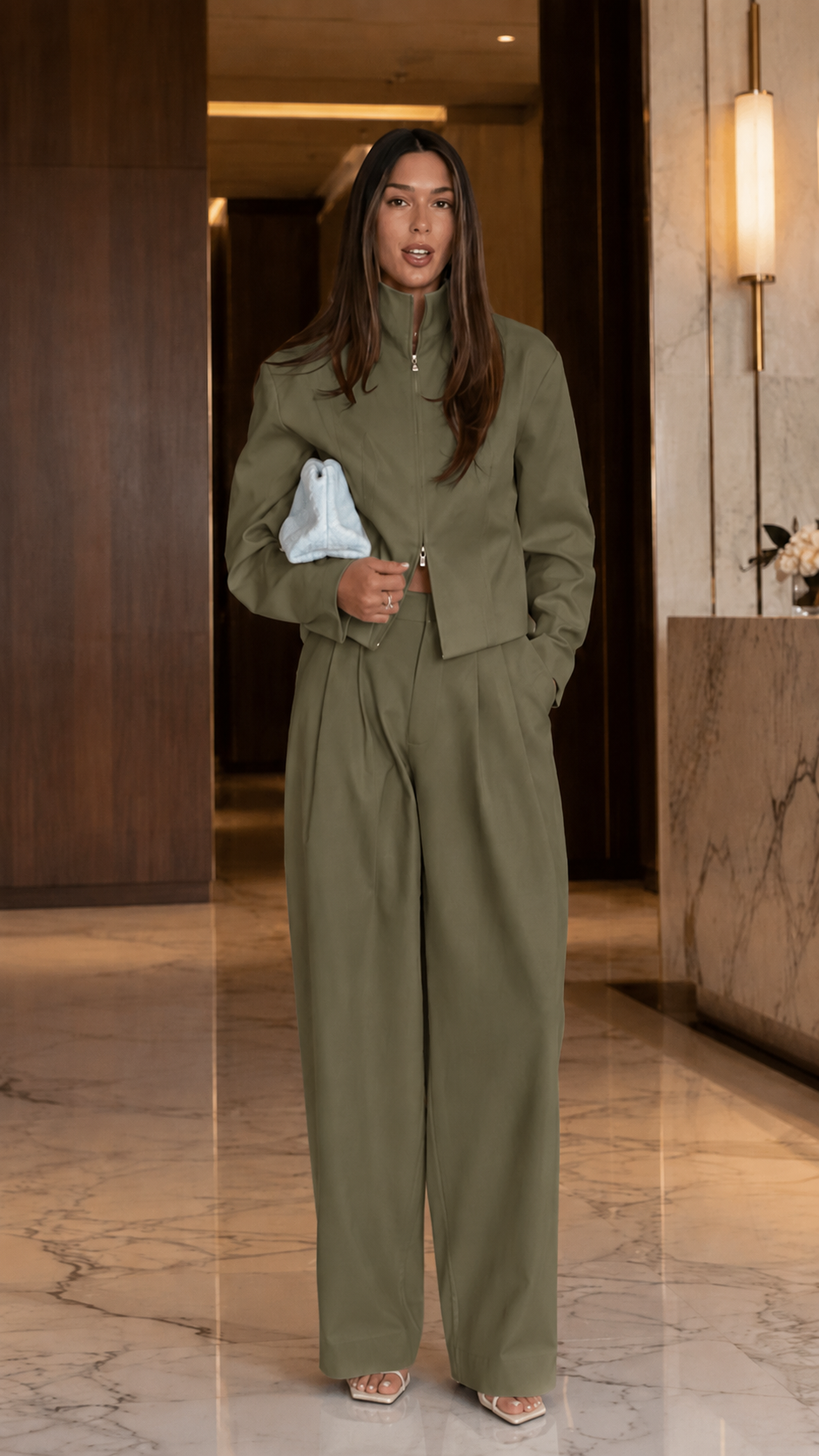 Élan Luxe Minimalist Tailored Set