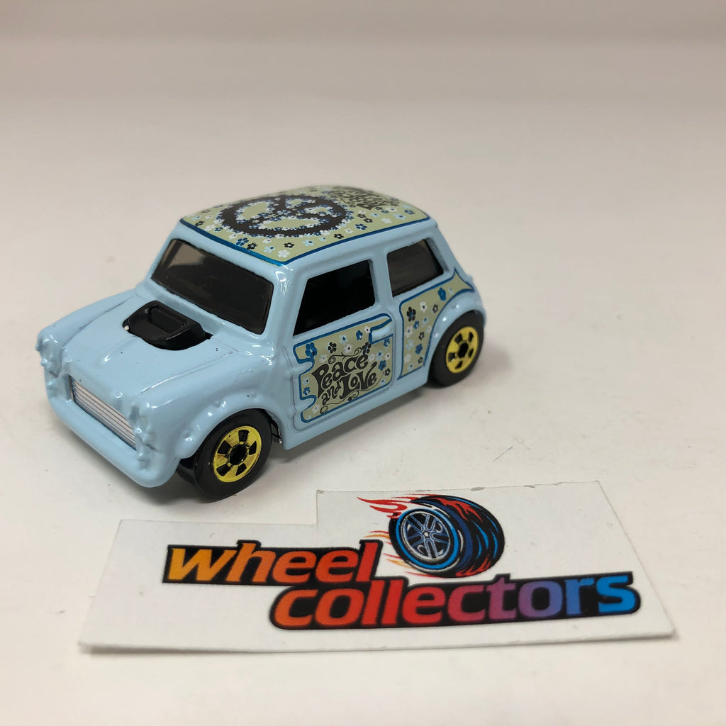 Morris Mini * Blue * Hot Wheels 1:64 scale Diecast Loose