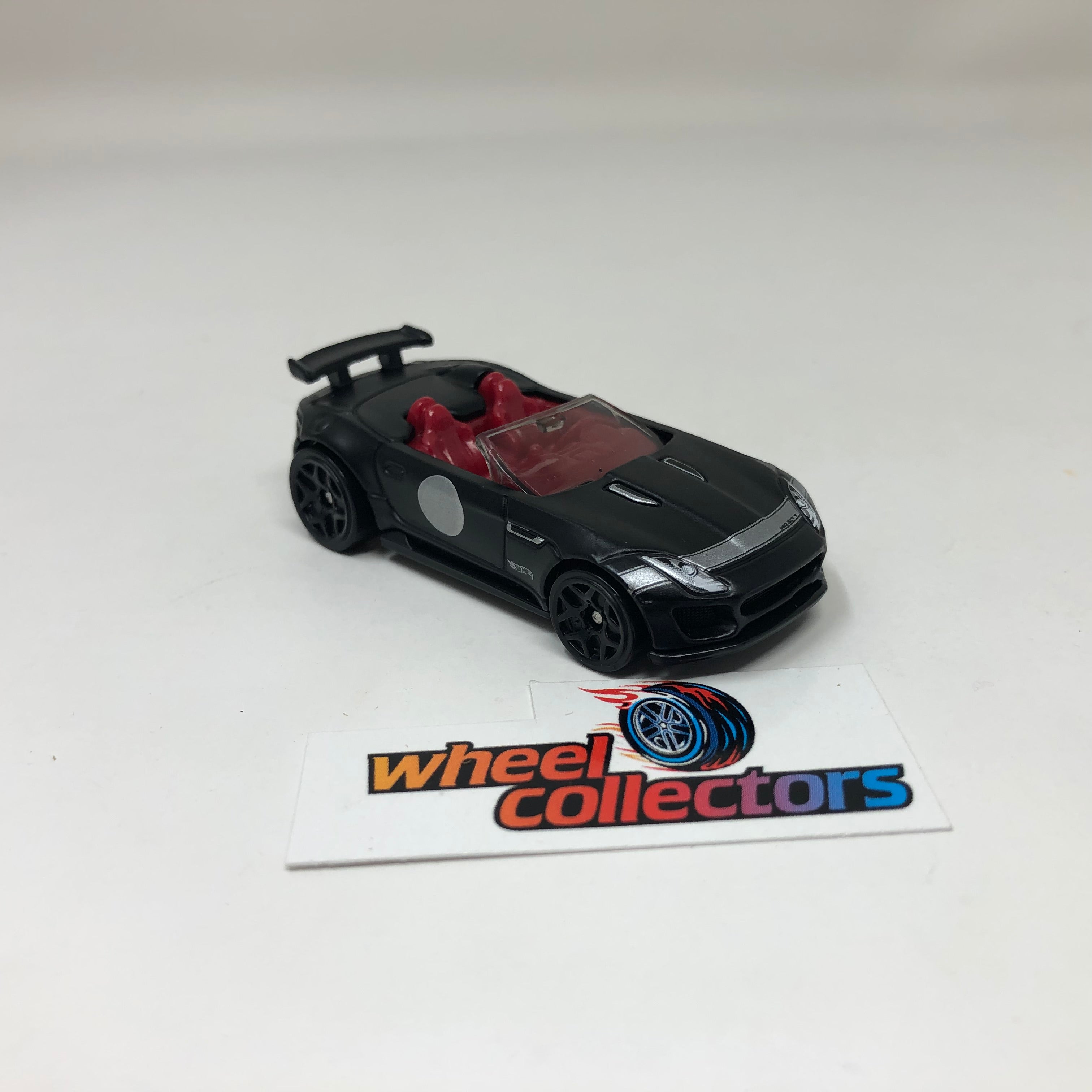 15 Jaguar F-Type Project 7 * Black * Hot Wheels Exotics European Series Loose 1:64 Scale