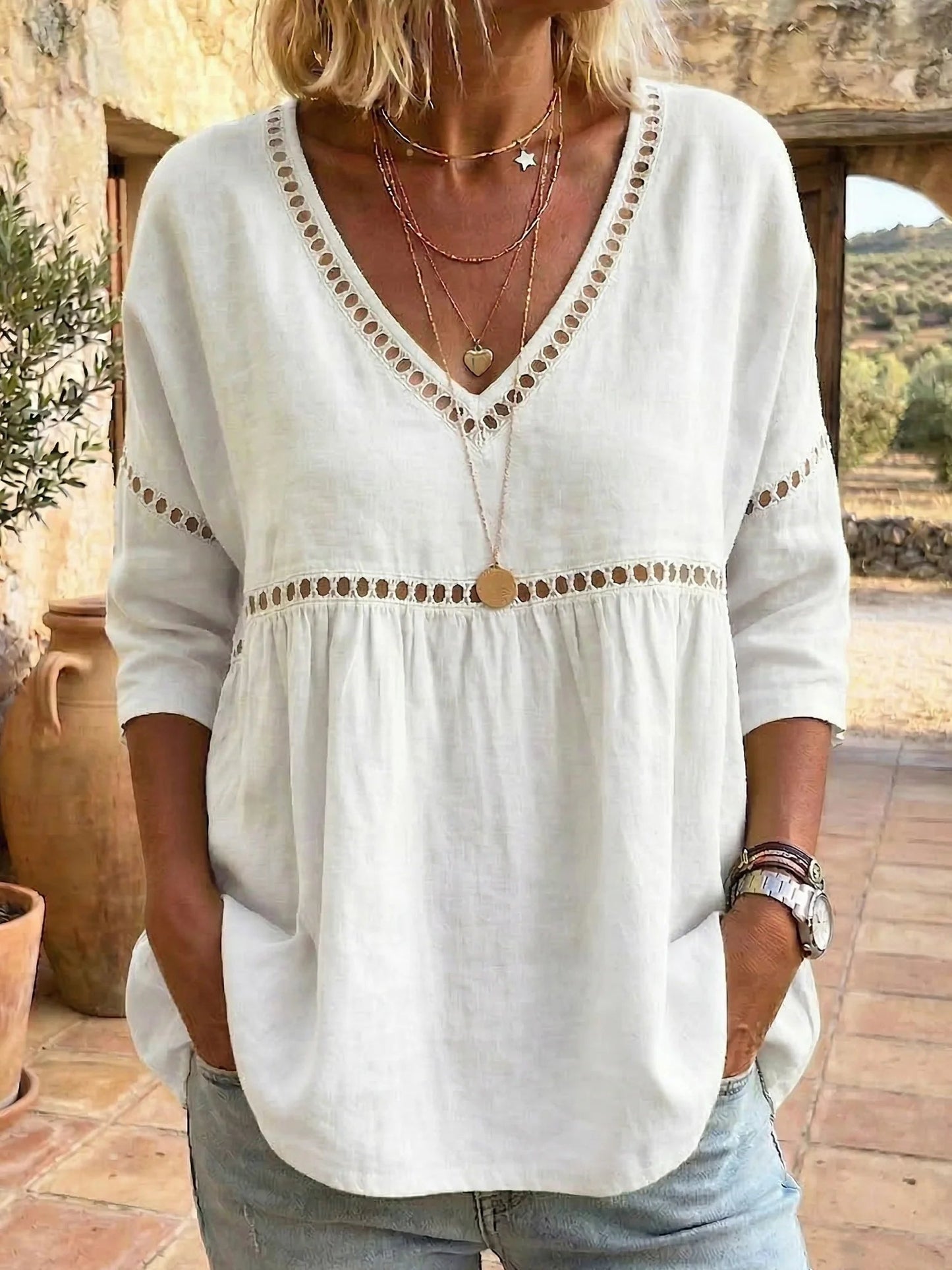🌿Women's Cozy Hollow-out Patchwork V-neck Linen-cotton Blouse